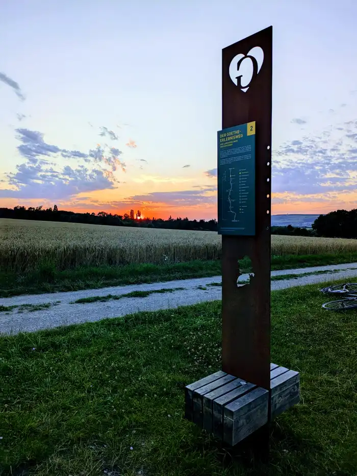 30 km Fernblick nach Weimar/Buchenwald am Liebeskompaß im Sonnenuntergang